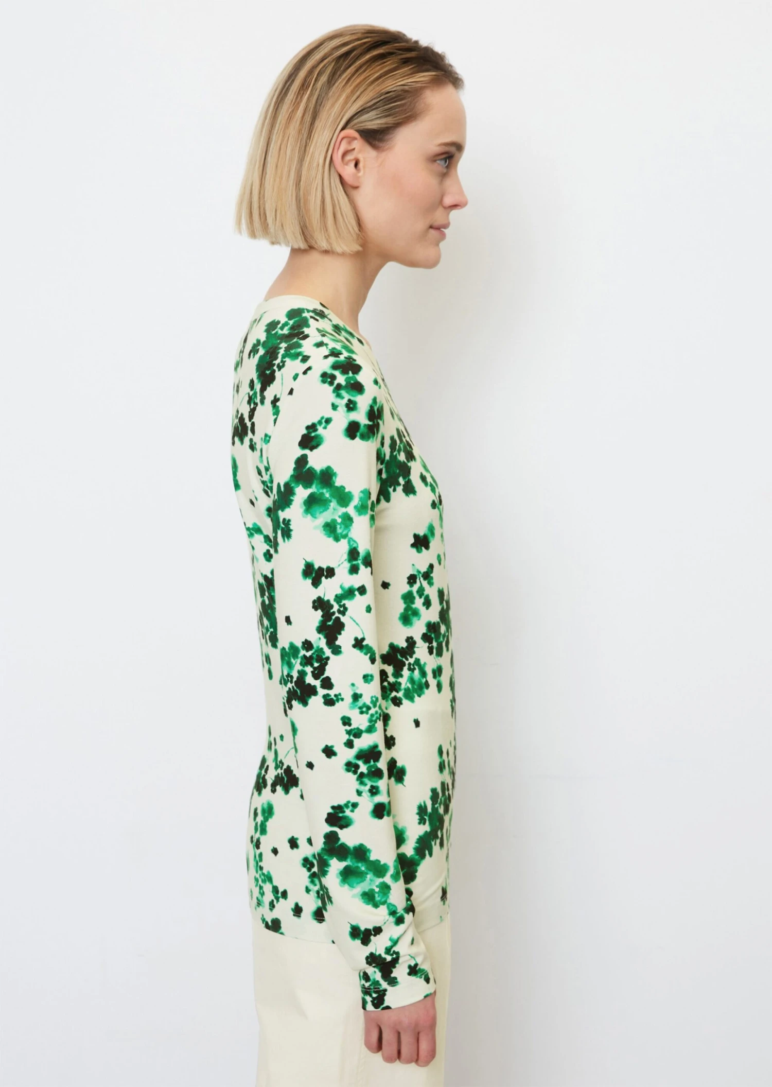 Marc O'Polo Long Sleeve Top With An All-over Print, Regular Fit From LENZING™ ECOVERO™ 8 Marc O'Polo Long Sleeve Top With An All-over Print, Regular Fit From LENZING™ ECOVERO™ – Bild 6