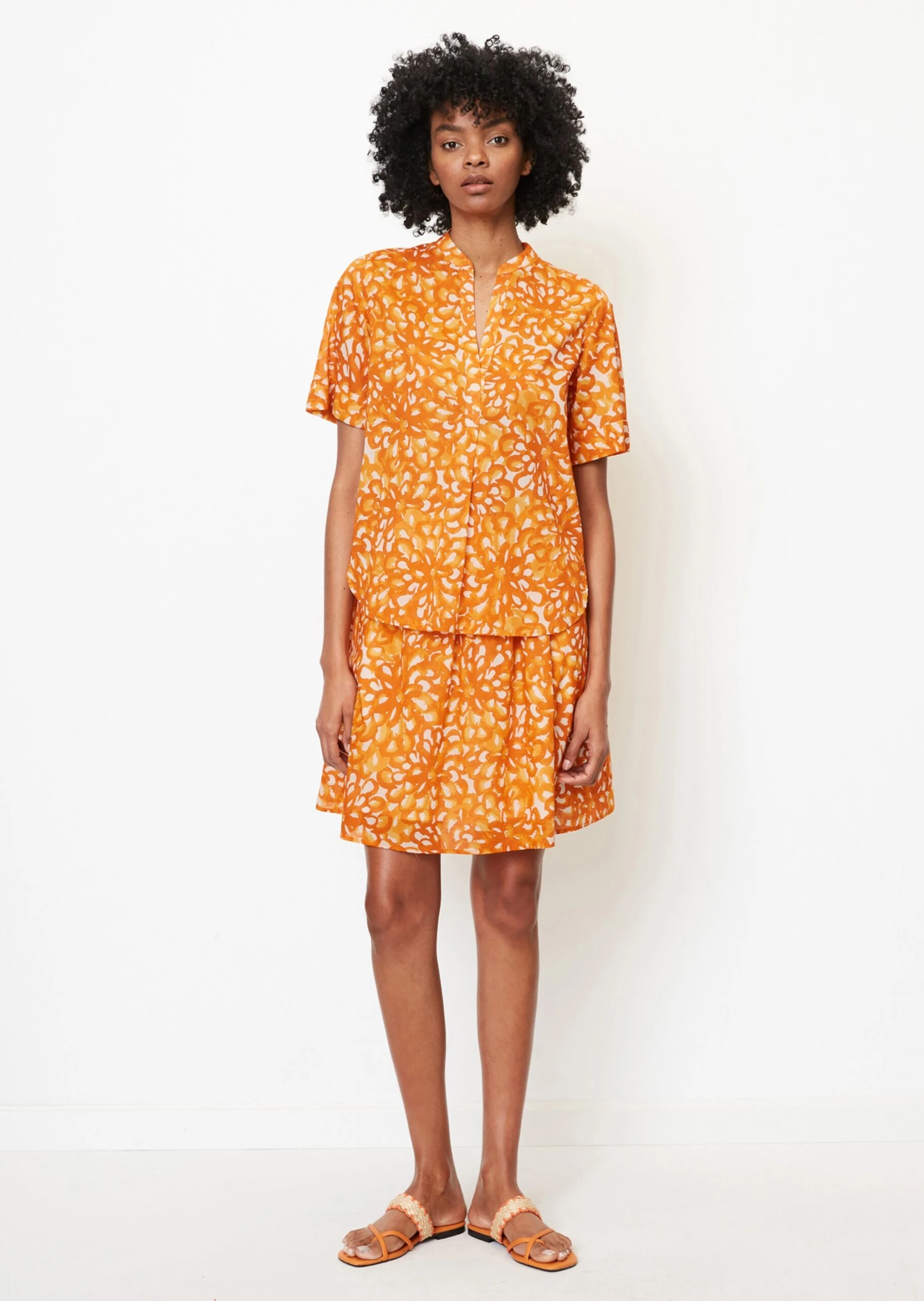 Marc O'Polo Tunic-style Blouse In A Regular Fit Made Of Lightweight Voile Fabric 6 Marc O'Polo Tunic-style Blouse In A Regular Fit Made Of Lightweight Voile Fabric – Bild 4