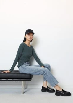 Marc O'Polo Long Sleeve Top With A Bateau Neckline In A Regular Fit In Organic Cotton Slub Jersey -Marc O'Polo Verkäufe 39a43619b8efcd7aee1068aea0b4d11f 1