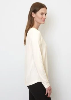 Marc O'Polo Elegant Jersey Long Sleeve Top In A Relaxed Fit From LENZING™ ECOVERO™ -Marc O'Polo Verkäufe 4150c39c7d51b012b0343ca034857992
