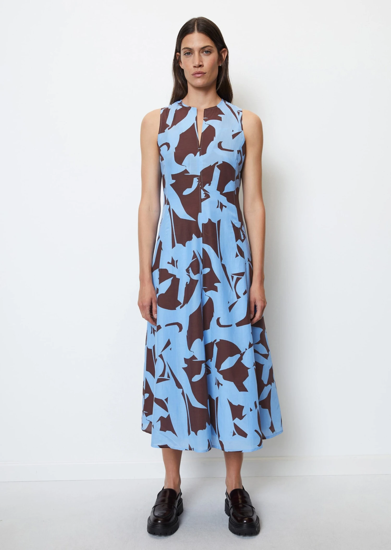 Marc O'Polo Sleeveless Maxi Dress With An All-over Print Made Of An Organic Cotton And Viscose Blend 3 Marc O'Polo Sleeveless Maxi Dress With An All-over Print Made Of An Organic Cotton And Viscose Blend