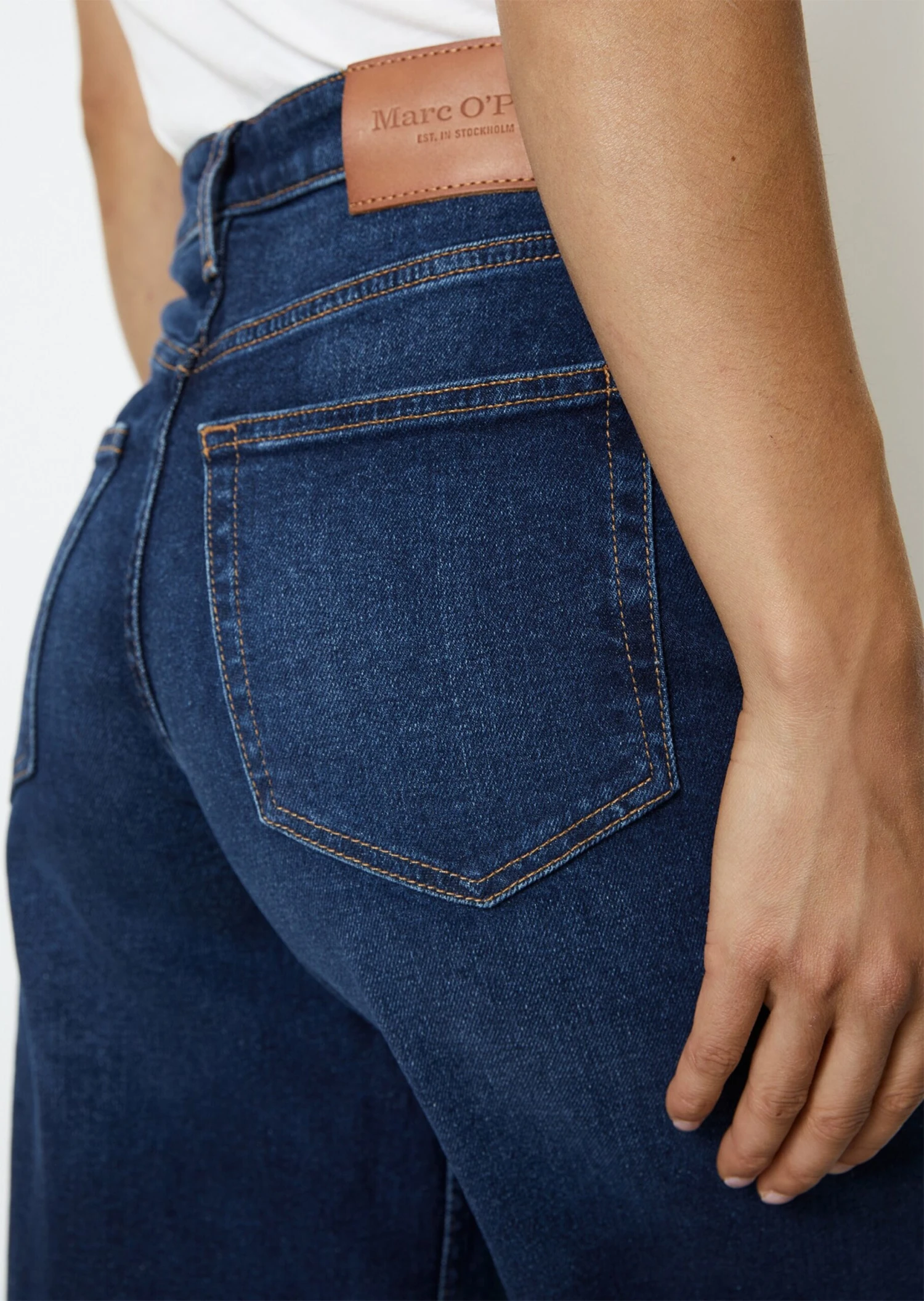 Marc O'Polo Tolva High Waist Cropped Denim Culottes From Organic Cotton Stretch 7 Marc O'Polo Tolva High Waist Cropped Denim Culottes From Organic Cotton Stretch – Bild 5