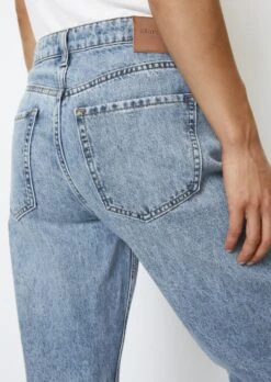 Marc O'Polo LINDE Straight Mid Waist Cropped Jeans Finished In Rigid Denim Made Of Pure Cotton -Marc O'Polo Verkäufe 7a5400b2c0b4398c9896c5923fb1f826