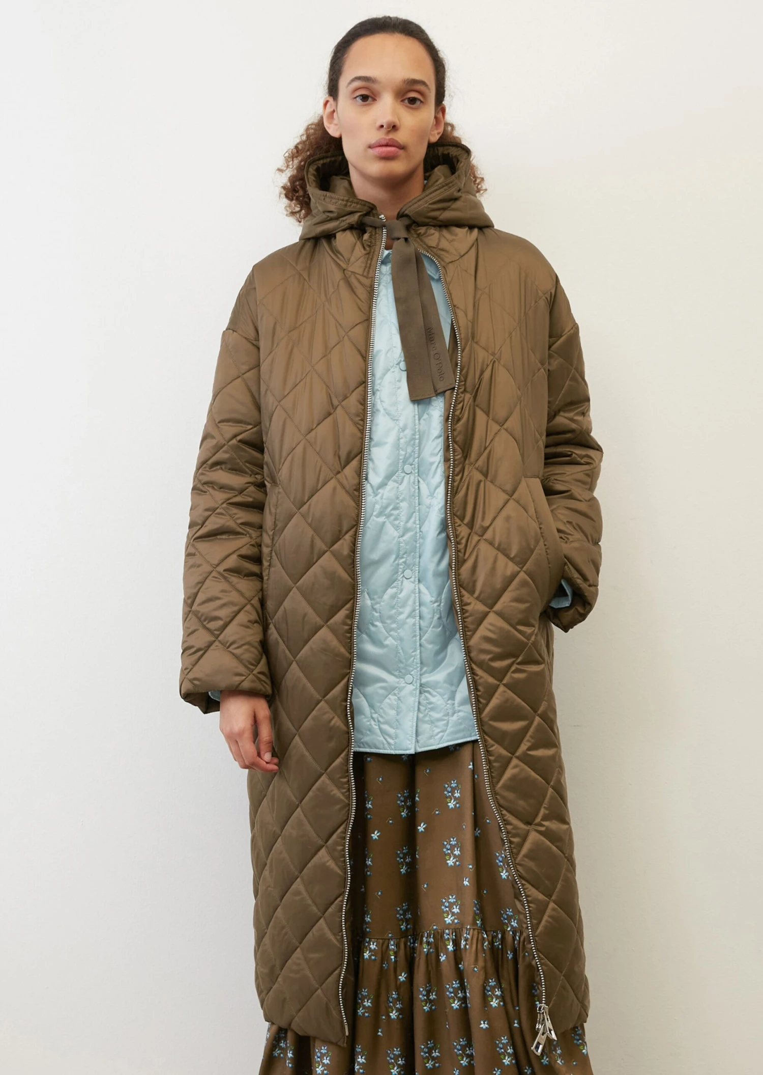 Marc O'Polo Loose Hooded Quilted Coat Made Of Recycled Materials 6 Marc O'Polo Loose Hooded Quilted Coat Made Of Recycled Materials – Bild 4