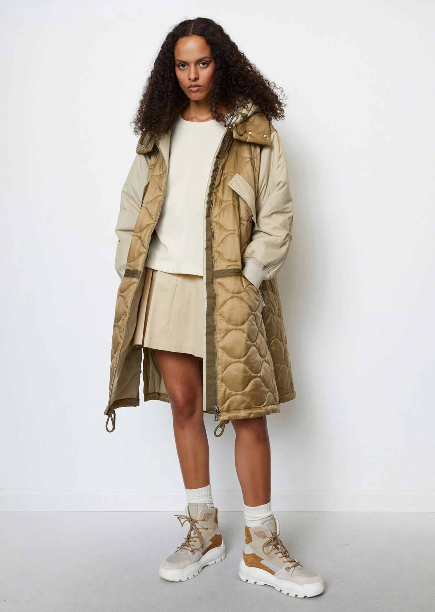 Marc O'Polo MO'P X CHEVIGNON Hooded Parka Made Of Recycled Nylon 6 Marc O'Polo MO'P X CHEVIGNON Hooded Parka Made Of Recycled Nylon – Bild 4