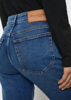 Marc O'Polo Jeans Model KIRUNA Flared With A High Waist -Marc O'Polo Verkäufe ae2eeb0aa3dfd1ec739a43be15a68801