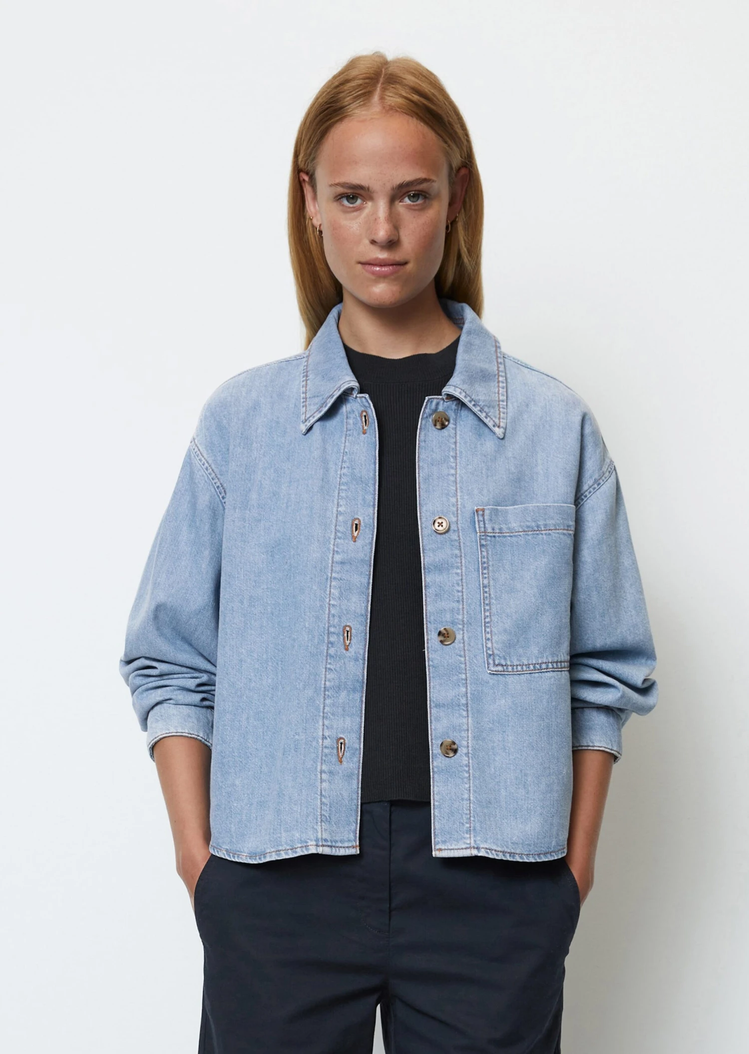 Marc O'Polo Oversize Denim Shirt In An Organic Cotton/lyocell Blend 6 Marc O'Polo Oversize Denim Shirt In An Organic Cotton/lyocell Blend – Bild 4