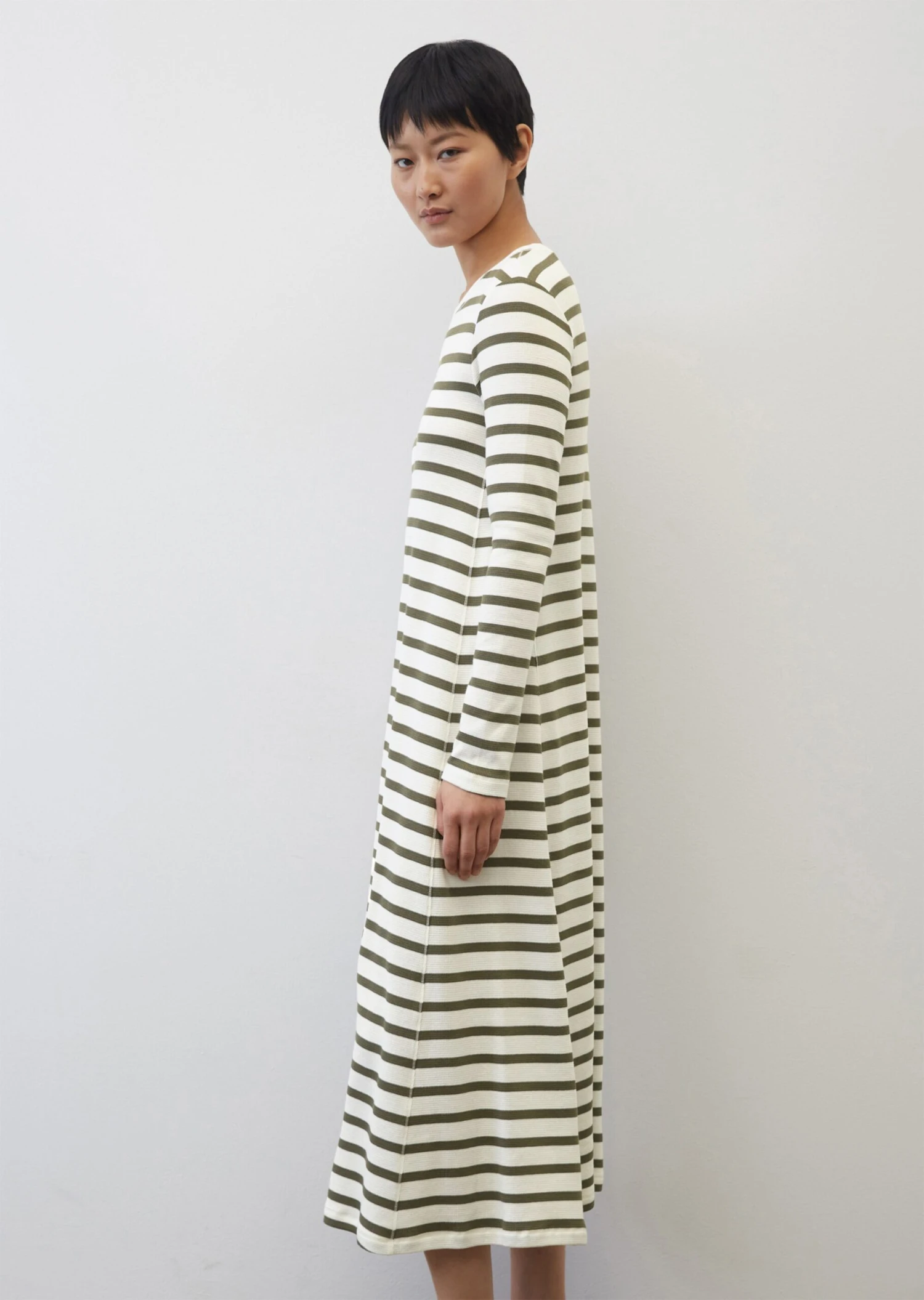 Marc O'Polo Striped Waffle Jersey Dress From LENZING™ ECOVERO™ 8 Marc O'Polo Striped Waffle Jersey Dress From LENZING™ ECOVERO™ – Bild 6