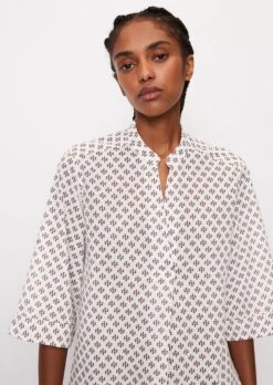 Marc O'Polo Patterned Tunic Blouse In A Regular Fit Made Of Lightweight Cotton Voile 15 Marc O'Polo Patterned Tunic Blouse In A Regular Fit Made Of Lightweight Cotton Voile -Marc O'Polo Verkäufe b932fd94df5d3ba1d4f424679dc79f31