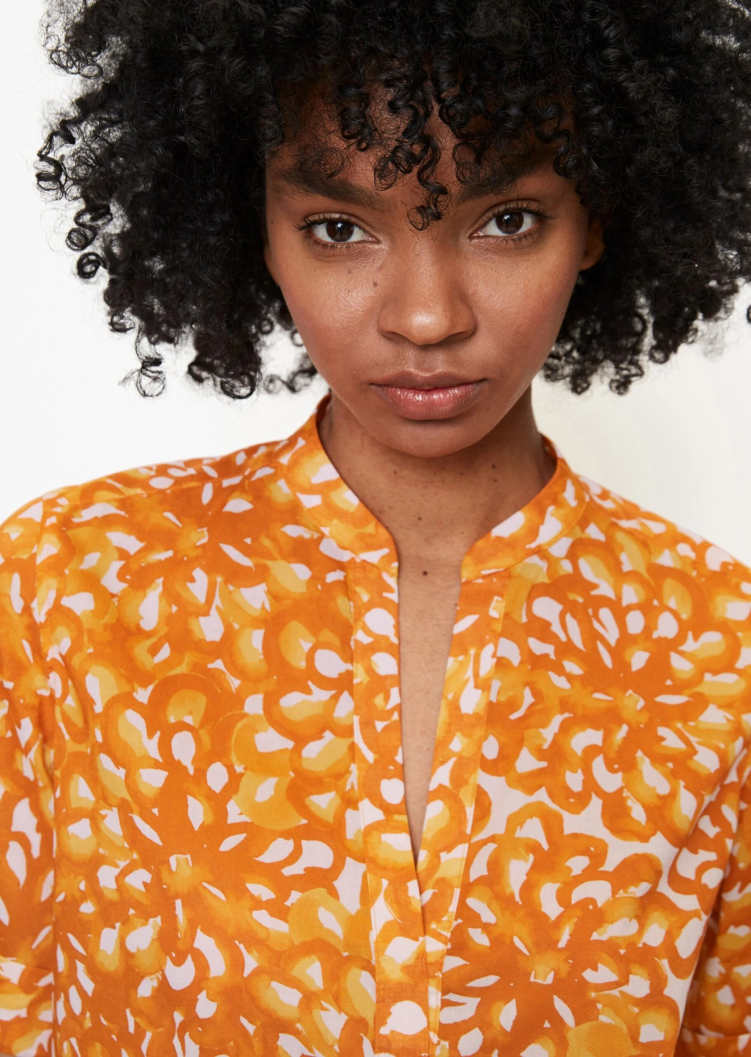 Marc O'Polo Tunic-style Blouse In A Regular Fit Made Of Lightweight Voile Fabric 7 Marc O'Polo Tunic-style Blouse In A Regular Fit Made Of Lightweight Voile Fabric – Bild 5