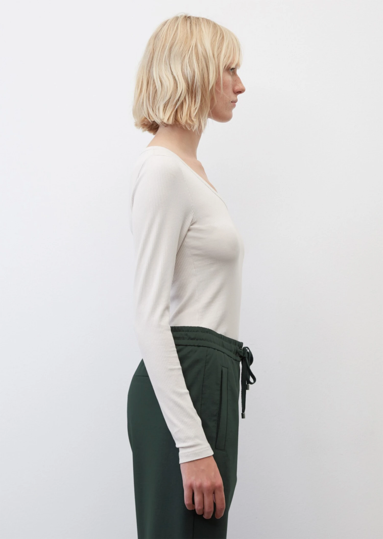 Marc O'Polo Ribbed Jersey Round Neck Long Sleeve Top Made Of A Soft Organic Cotton Blend 8 Marc O'Polo Ribbed Jersey Round Neck Long Sleeve Top Made Of A Soft Organic Cotton Blend – Bild 6