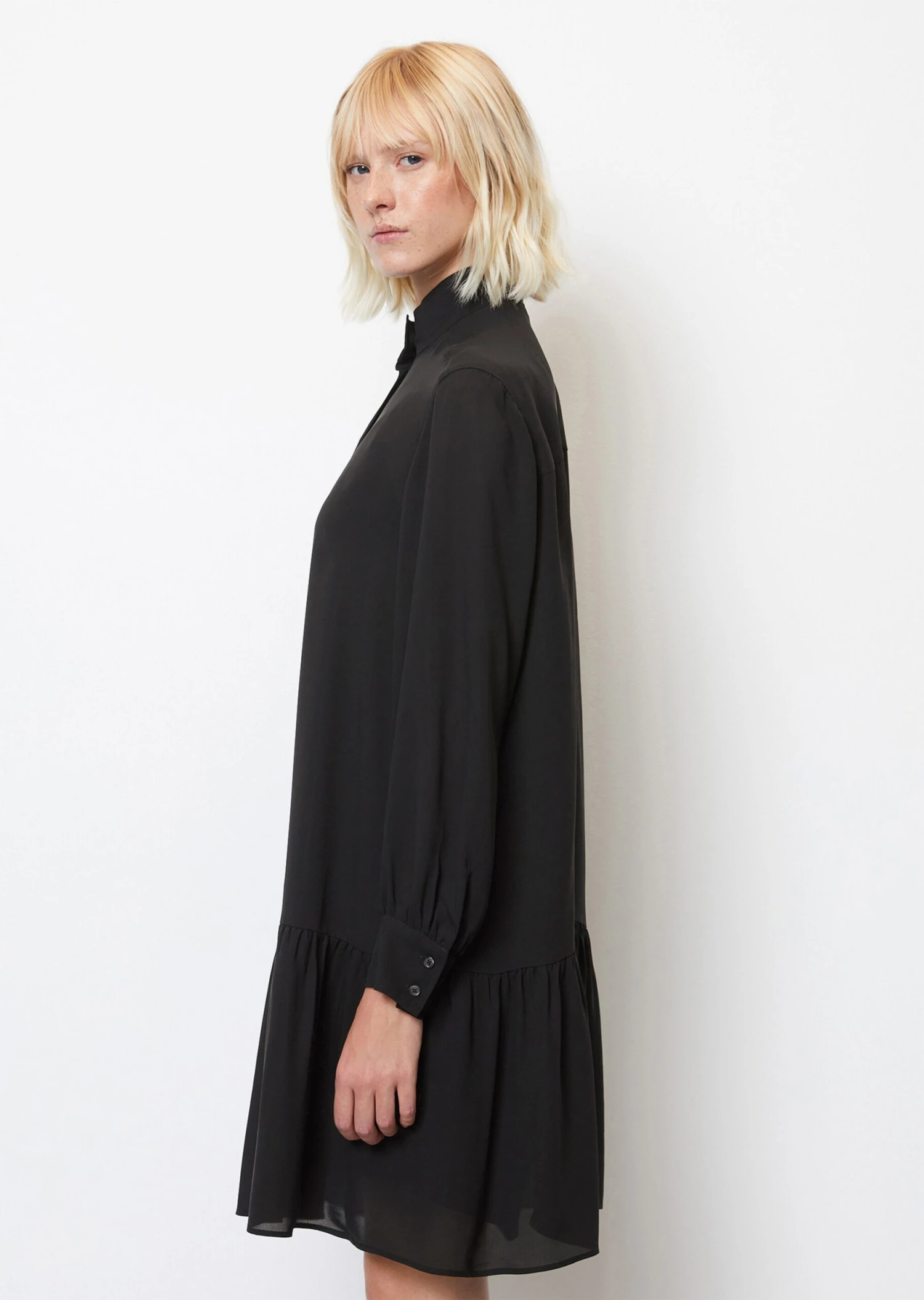 Marc O'Polo Short A-line Dress Loose In A Cupro/viscose Blend 8 Marc O'Polo Short A-line Dress Loose In A Cupro/viscose Blend – Bild 6