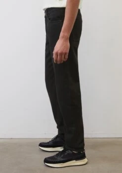 Marc O'Polo Tapered OSBY Jeans Made Of Lightweight, Authentic Rigid Black Denim -Marc O'Polo Verkäufe e382c4edb42f04bcaab3fa9e2e5f965a