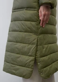 Marc O'Polo Lightweight Quilted Coat With A Detachable Hood, Regular Fit With Recycled Materials 15 Marc O'Polo Lightweight Quilted Coat With A Detachable Hood, Regular Fit With Recycled Materials -Marc O'Polo Verkäufe ef97312f0010c6405b2e1b661cda707d